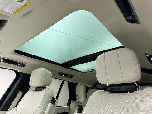 New 2026 Land Rover Range Rover SE AWD/4WD image 19