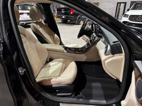 Used 2017 Mercedes-Benz C 300 4MATIC Sedan w/ Premium 1 Package image 26