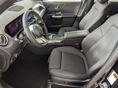 New 2026 Mercedes-Benz GLB 250 image 6