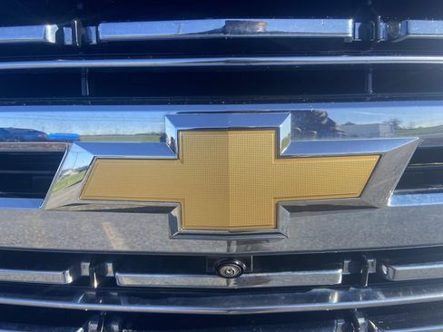 Certified 2023 Chevrolet Tahoe Premier w/ Premium Package 2 AWD/4WD image 32
