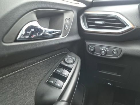 Used 2023 Chevrolet TrailBlazer ACTIV image 13