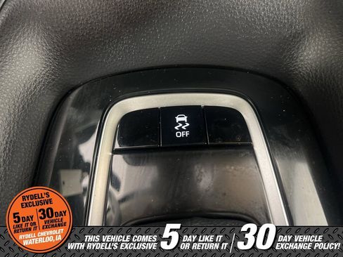 Used 2025 Toyota Corolla LE image 35