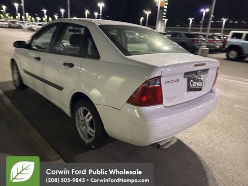 Used 2007 Ford Focus SES image 8