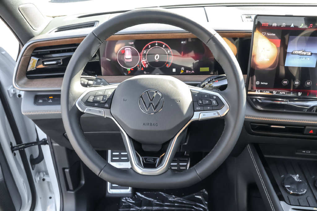 New 2027 Volkswagen Atlas SEL R-Line AWD/4WD image 26