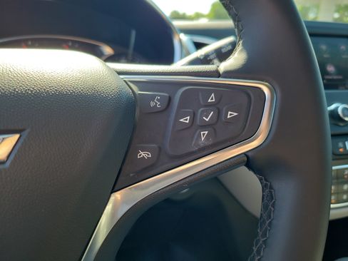 Used 2024 Chevrolet Equinox LT FWD image 21