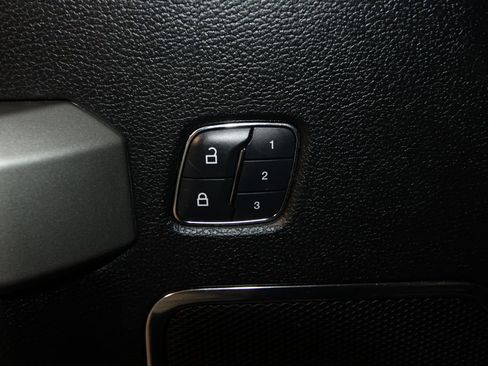 Used 2017 Ford F150 Lariat w/ Equipment Group 502A Luxury image 9