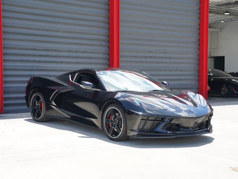 Used 2024 Chevrolet Corvette Stingray Coupe w/ 1LT RWD image 10