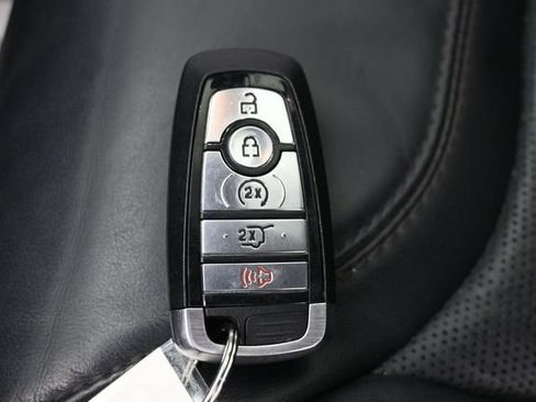 Used 2021 Ford Explorer Platinum w/ Equipment Group 601A AWD/4WD image 34
