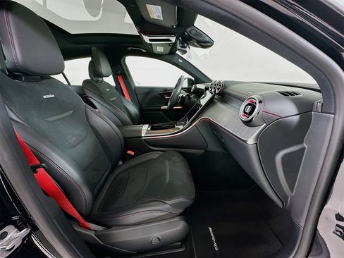 Used 2024 Mercedes-Benz GLC 43 AMG GLC 43 AMG image 31