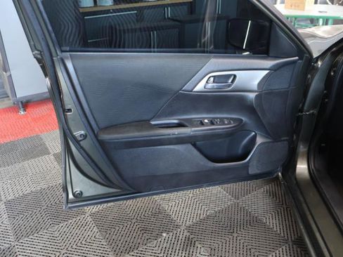 Used 2015 Honda Accord LX image 11