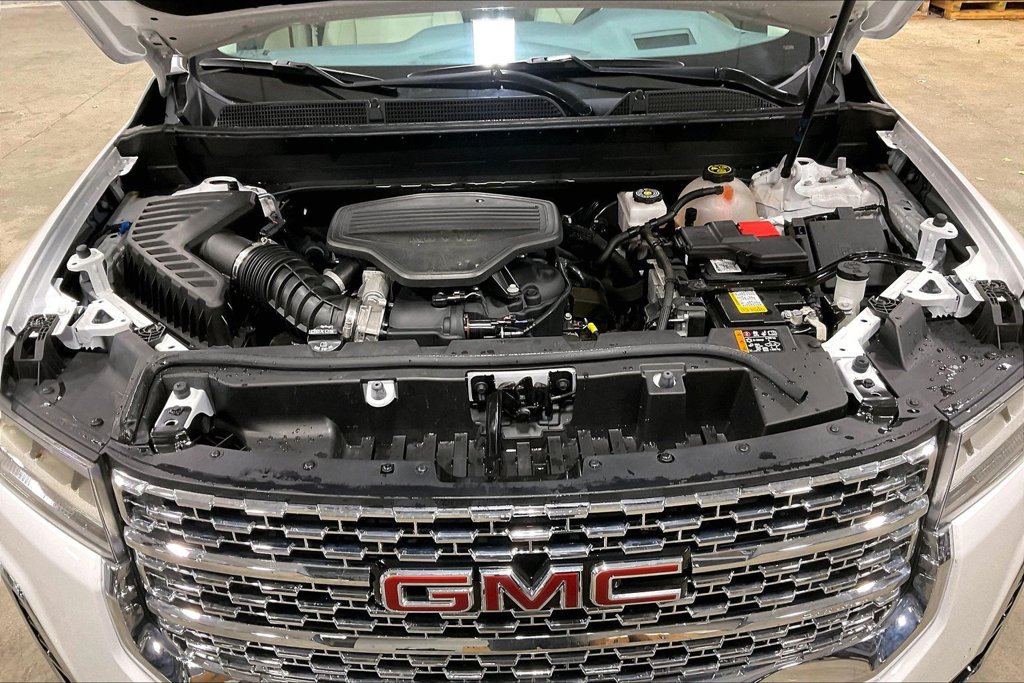 Used 2023 GMC Acadia Denali AWD/4WD image 32