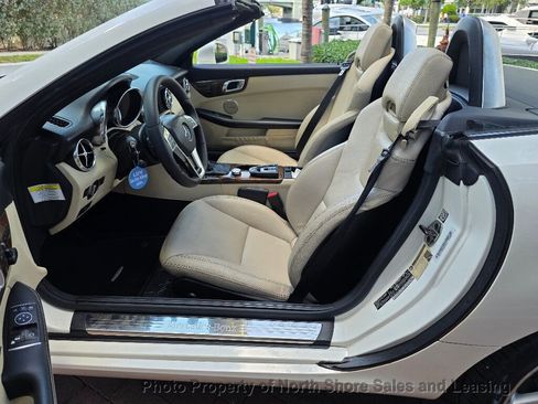 Used 2014 Mercedes-Benz SLK 250 image 48