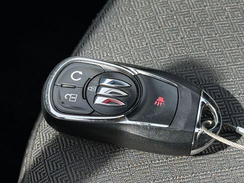 Used 2025 Buick Encore GX Preferred FWD image 21