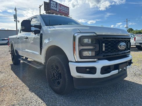 Used 2023 Ford F250 XL w/ STX Appearance Package AWD/4WD image 9