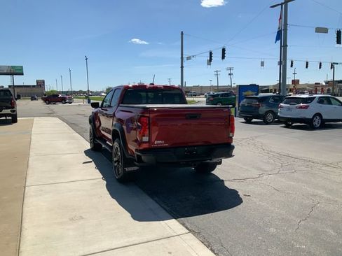 Used 2025 Chevrolet Colorado Trail Boss AWD/4WD image 9