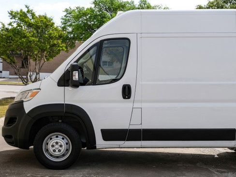 Used 2023 RAM ProMaster 1500 w/ Convenience Group image 11