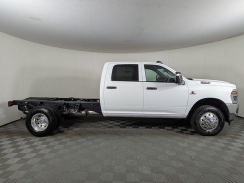 New 2025 RAM 3500 Tradesman w/ Chrome Appearance Group image 6