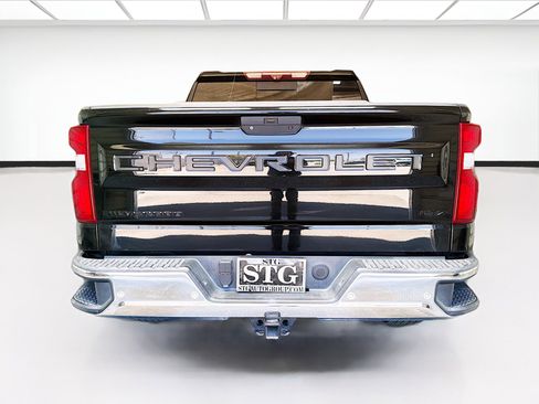 Used 2020 Chevrolet Silverado 1500 LTZ w/ LTZ Plus Package RWD image 5