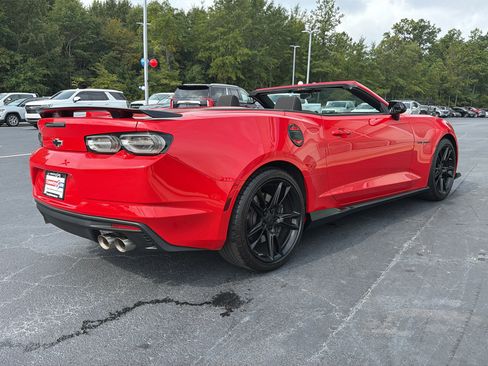 Used 2023 Chevrolet Camaro SS RWD image 7