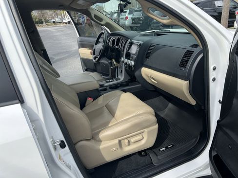 Used 2013 Toyota Tundra Limited image 34