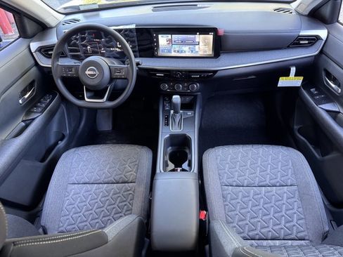 New 2025 Nissan Kicks SV w/ Charging Package image 16