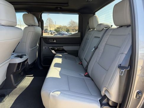 Used 2025 Toyota Tundra Limited image 30