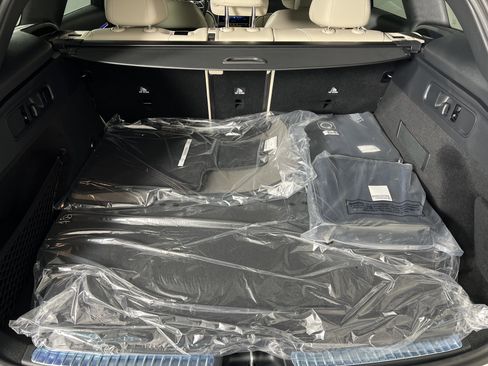 New 2026 Mercedes-Benz GLC 350e 4MATIC image 23