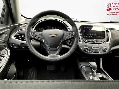 Used 2023 Chevrolet Malibu LT image 8