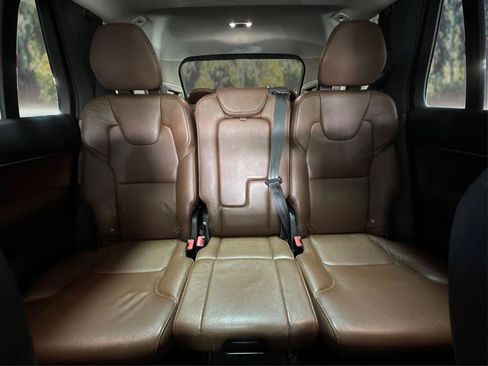 Used 2020 Volvo XC90 T6 Momentum w/ Protection Package Premier AWD/4WD image 15