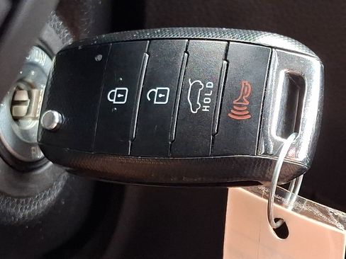 Used 2016 Kia Soul FWD image 21