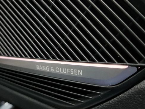 Used 2018 Audi A4 2.0T Premium Plus w/ Premium Plus Package image 23