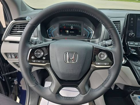Used 2024 Honda Odyssey Touring image 21