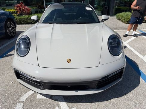 Certified 2022 Porsche 911 Carrera RWD image 9