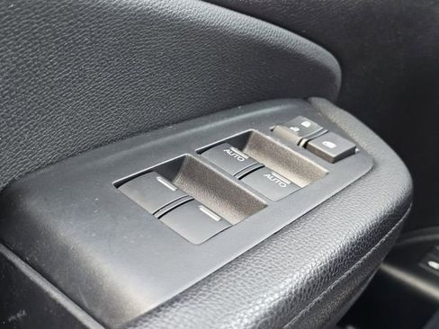 Used 2022 Honda Pilot Touring image 15