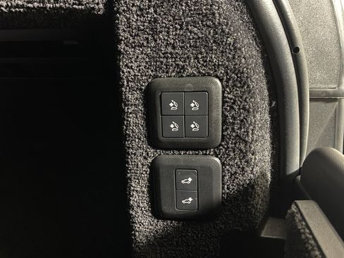 Used 2022 Land Rover Range Rover P525 Westminster Edition image 27