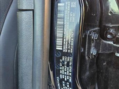 Used 2018 Jeep Renegade Altitude image 23