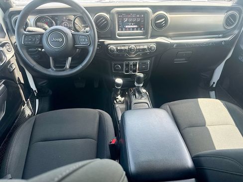 Used 2023 Jeep Wrangler Unlimited w/ Cold Weather Group AWD/4WD image 24