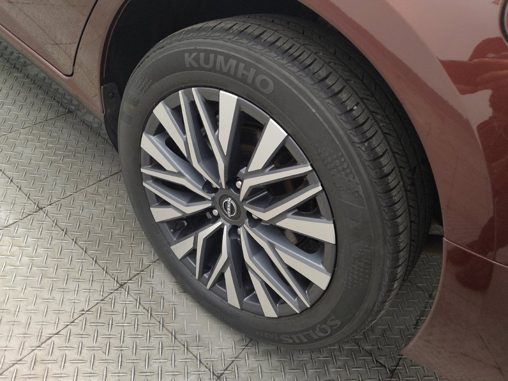 Used 2025 Nissan Altima 2.5 SV AWD/4WD image 31