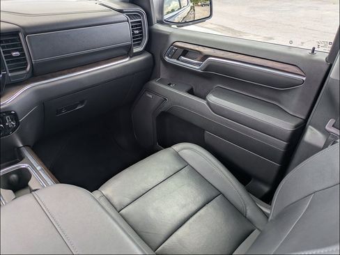 Used 2024 GMC Sierra 1500 SLT w/ SLT Premium Package RWD image 13