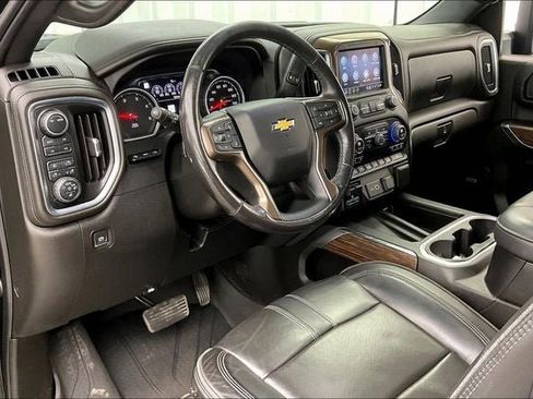 Used 2022 Chevrolet Silverado 3500 High Country AWD/4WD image 17