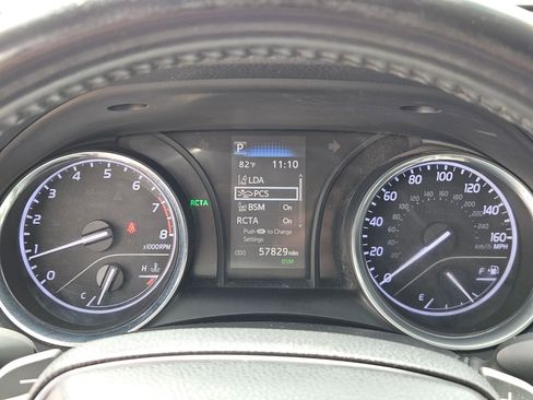 Used 2020 Toyota Camry SE w/ Convenience Package FWD image 15