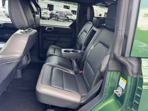 Used 2025 Ford Bronco Outer Banks AWD/4WD image 31