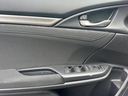 Used 2017 Honda Civic EX image 11