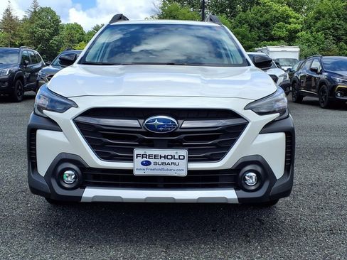 New 2025 Subaru Outback Limited image 2