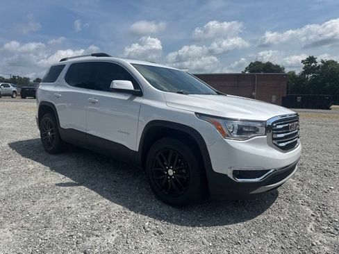 Used 2017 GMC Acadia SLT FWD image 3