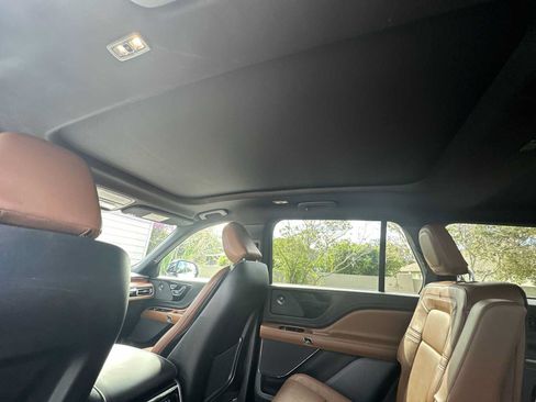 Used 2023 Lincoln Aviator Reserve w/ Equipment Group 201A RWD image 17