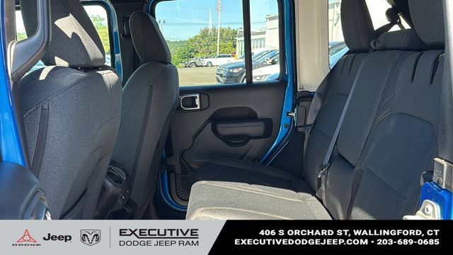 Used 2024 Jeep Wrangler Unlimited AWD/4WD image 23