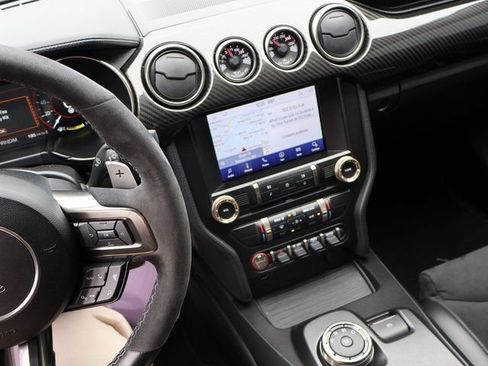 Used 2021 Ford Mustang Shelby GT500 w/ Technology Package RWD image 18