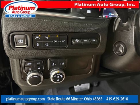 Used 2021 GMC Yukon Denali w/ Denali Premium Package AWD/4WD image 21