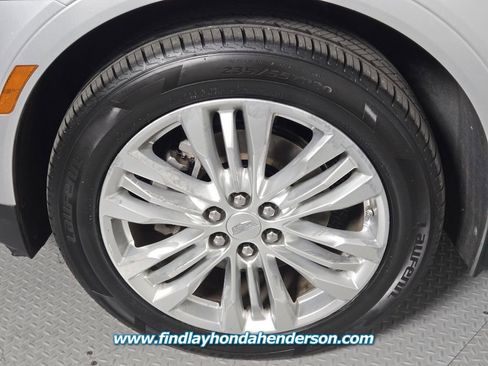 Used 2019 Cadillac XT5 Premium Luxury FWD image 9